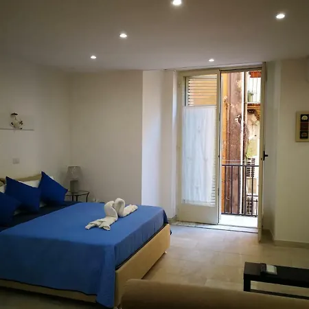 La Stanza Di Chaila * Νάπολη